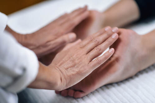 reflexology and reiki healing in Finchley